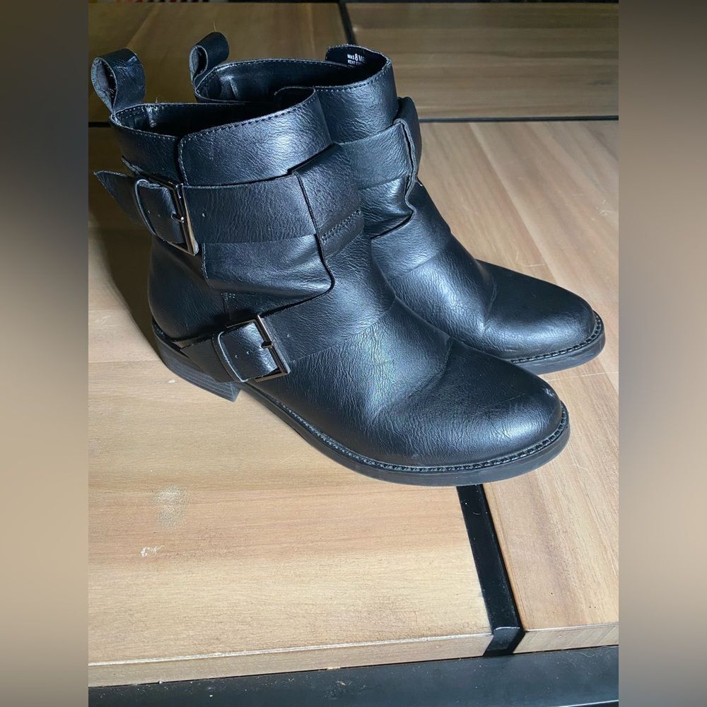 Kenneth Cole reaction boots‎